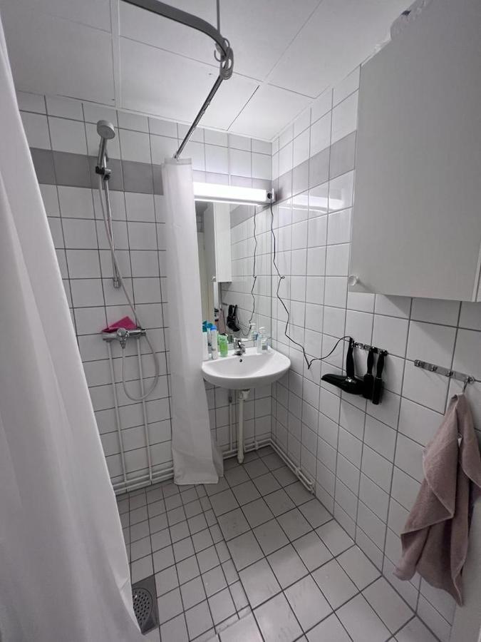Room In Central Location Oslo Bagian luar foto